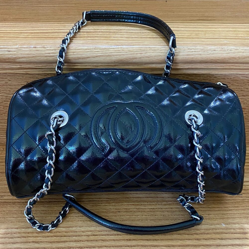 Women's Black Diamond Pattern Bowling Bag